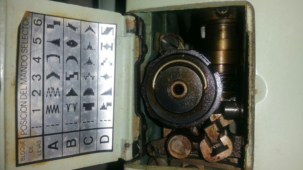 Maquina custura vintage Alfamatic