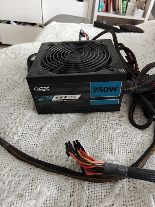 Zasilacz 750W OCZ ZS750W