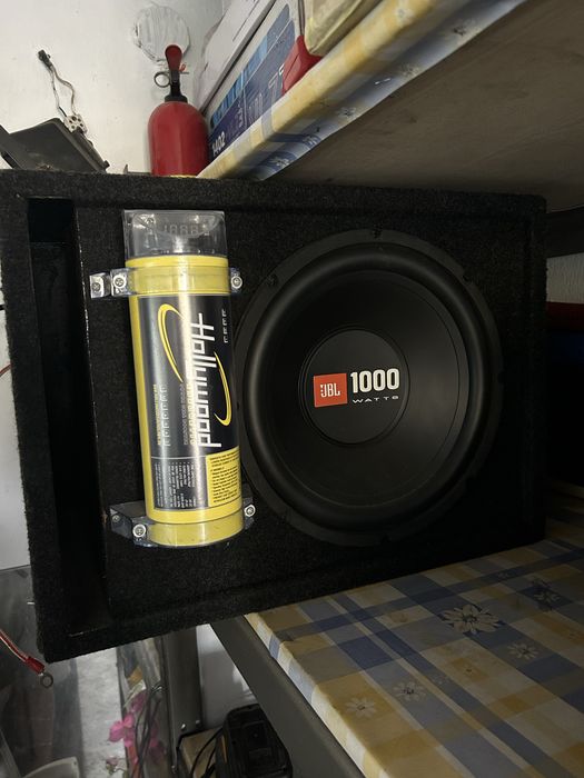 Subwoofer samochodowy