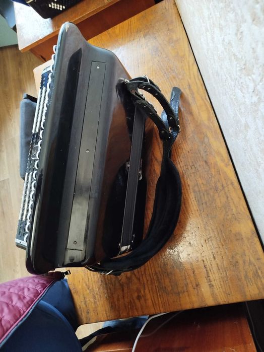 Продам готово-виборний баян!