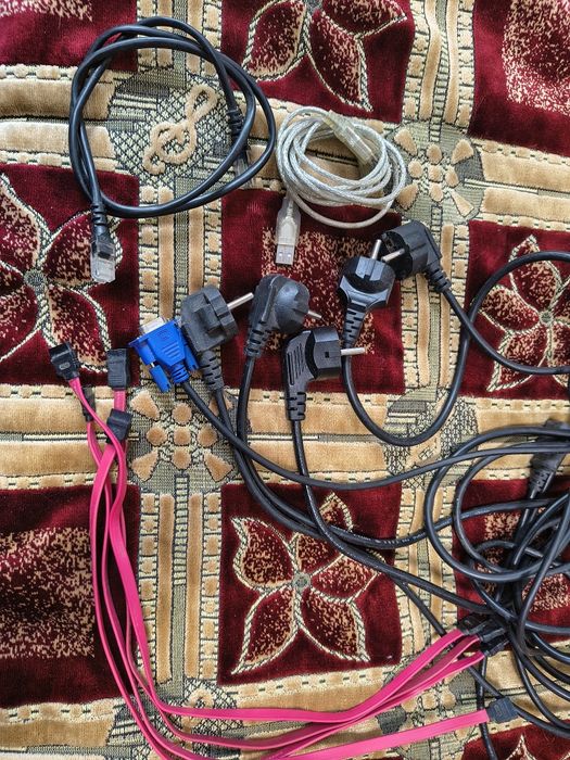 Кабелі живлення, sata, usb, vga