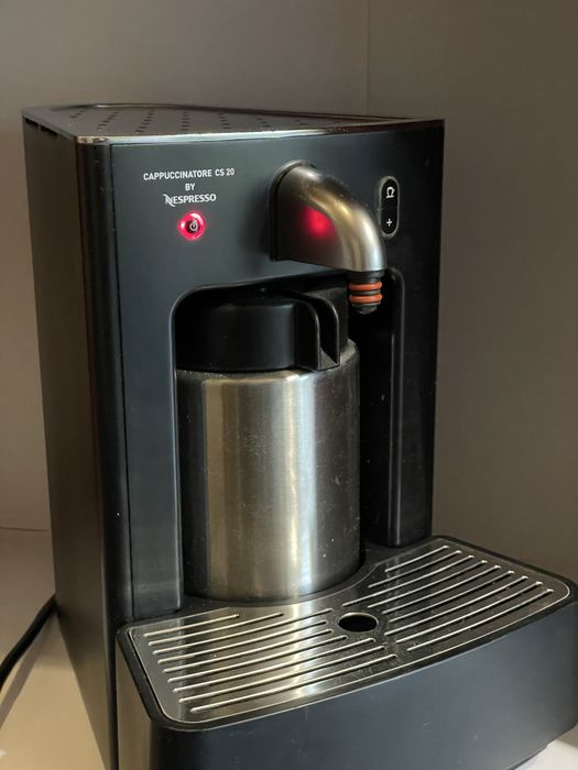 Spieniacz do mleka Cappuccinatore CS 20 by Nespresso 704 Zestaw
