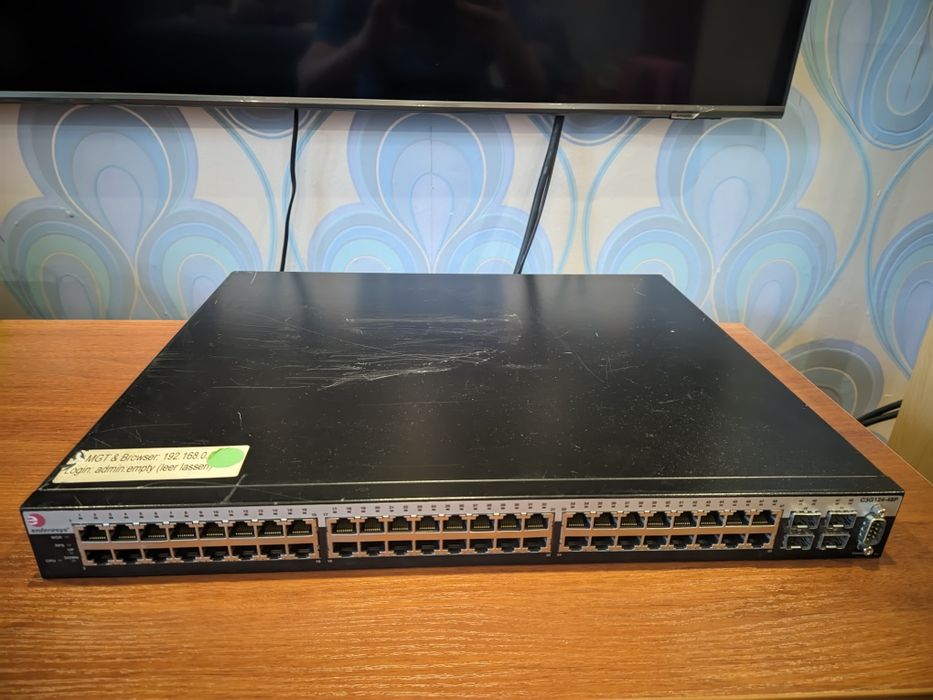 Комутатор керований 48 портів