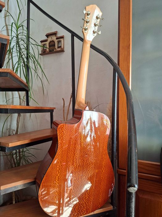 Viola Fender T-Bucket 400CE +Bag Fender FA610