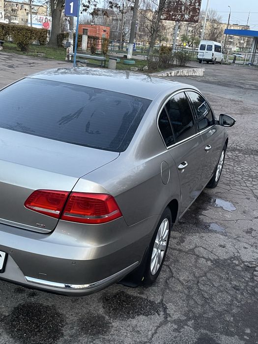 Volkswagen Passat B7 2012 — 1.8 TSI, автомат