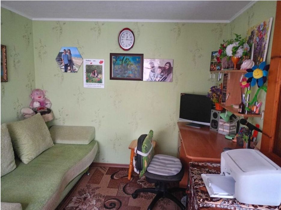 Продається частина будинку , Критий ринок