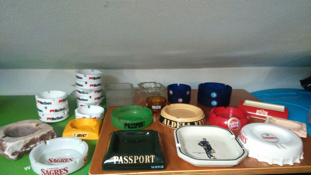 50 cinzeiros diferentes