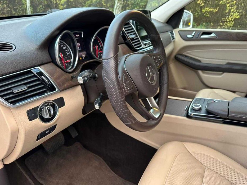 Mercedes-Benz GLE 400 Офiцiйний