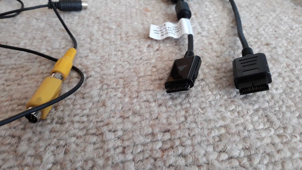 Kable połaczeniowe wideo ,zasilające 230 v
