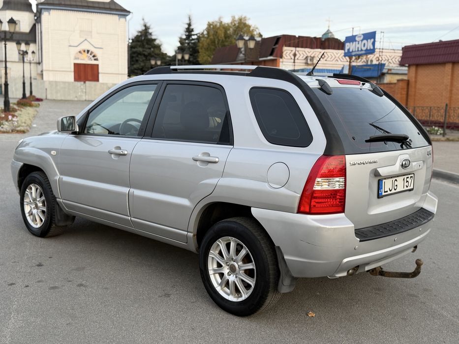 Продам Kia Sportage 4x4