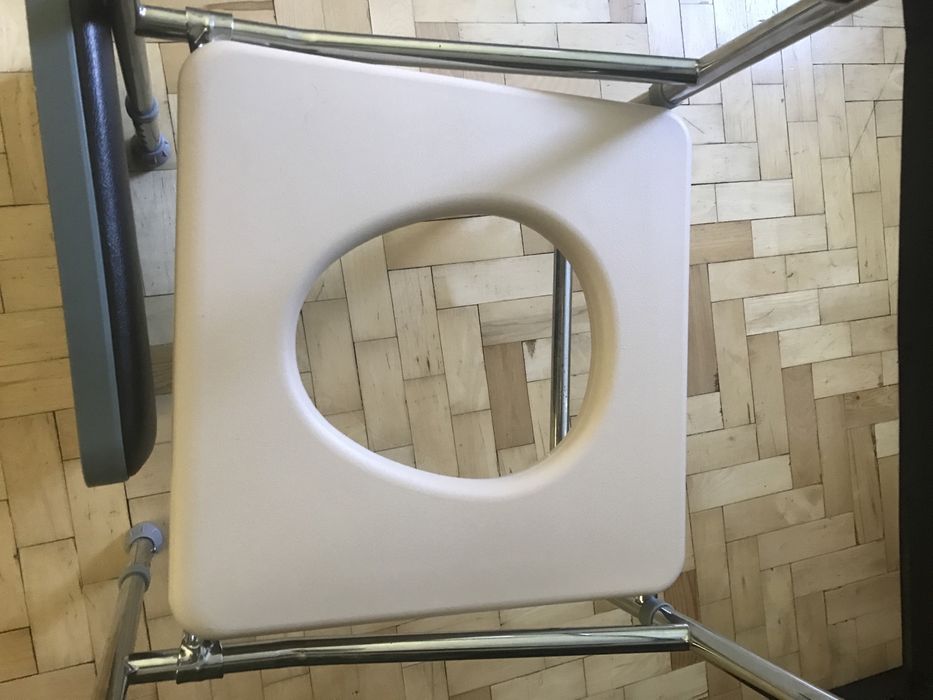 Стілець туалет крісло