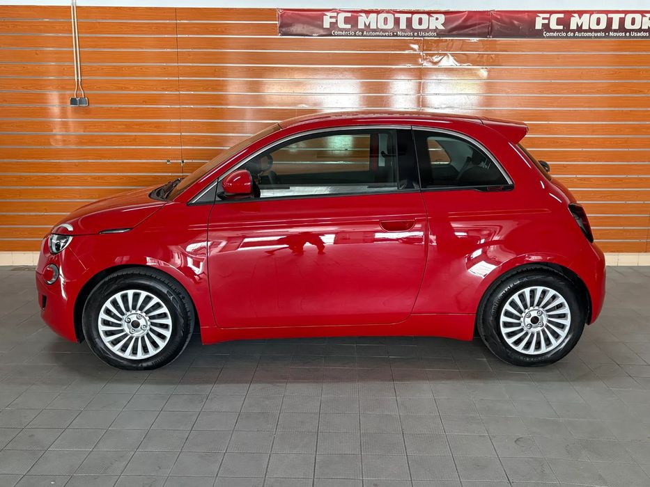 Fiat 500e (RED)529847585184819204