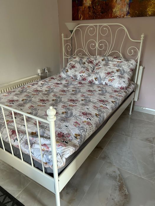 Łóżko Ikea Lervik 140x 200 z materacem