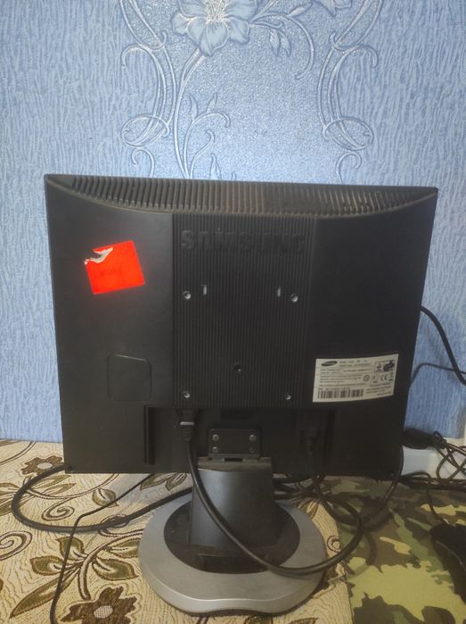 Монітор SyncMaster 710n