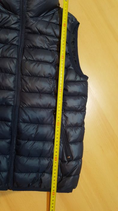 Bezrękawnik kamizelka  ocieplana z kapturem