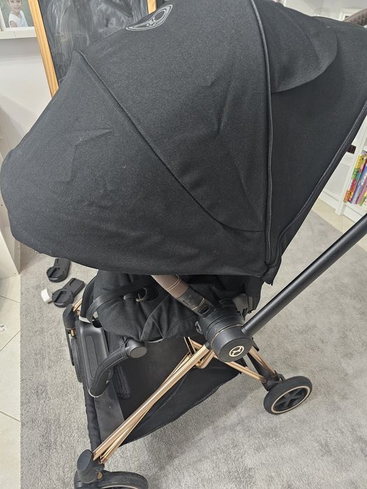 Carrinho Cybex Mios com chassis + assento + cloud Z com adaptadores + base Z isofix