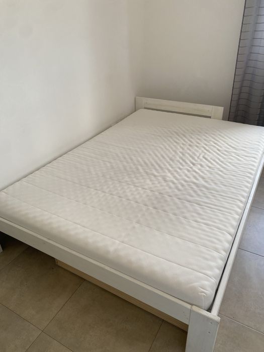 Vendo cama e colchao