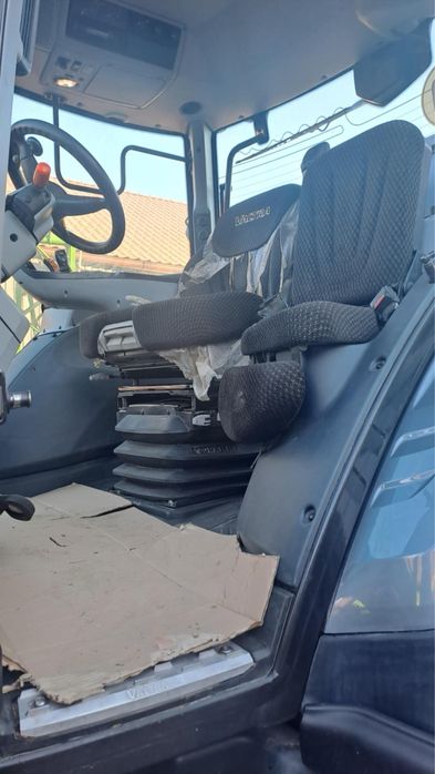 Sprzedam Valtra VERSU T154V 180 koni