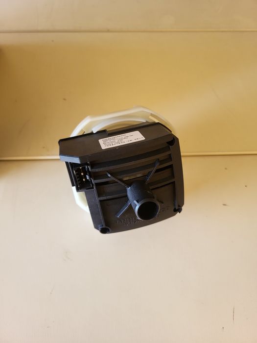 Pompa myjąca zmywarki Whirlpool C00858286