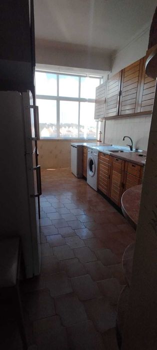 Apartamento T2, 77m2, em Santa Clara, Lisboa