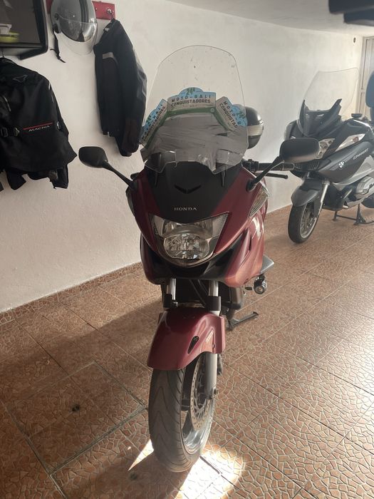 Vendo Honda NT 700