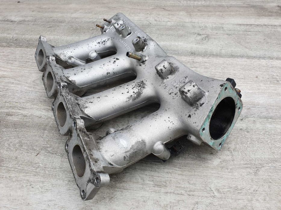 Audi TT 8N S3 8L Kolektor ssący 1.8 T BAM APX APY