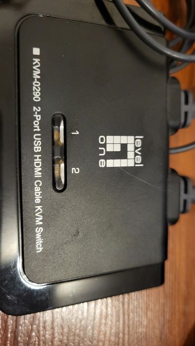2-Computer Controller for 1 HDMI Monitor64564072782978122