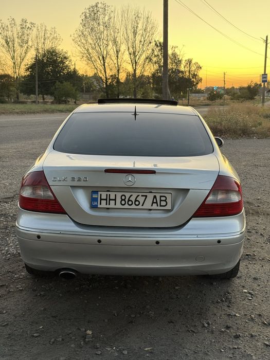 Mersedes-Benz CLK 209