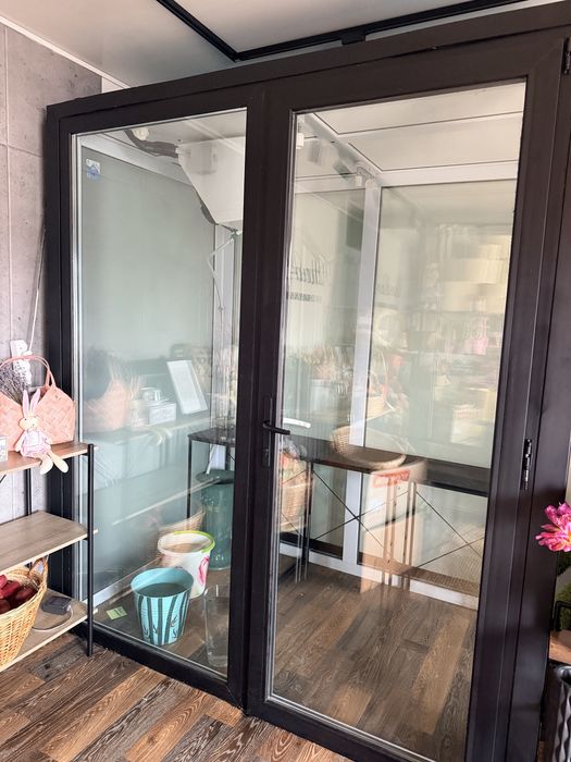 Холодильна вітрина / холодильна камера для квітів