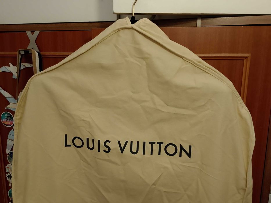 Pokrowiec na garnitur Louis Vuitton nowy
