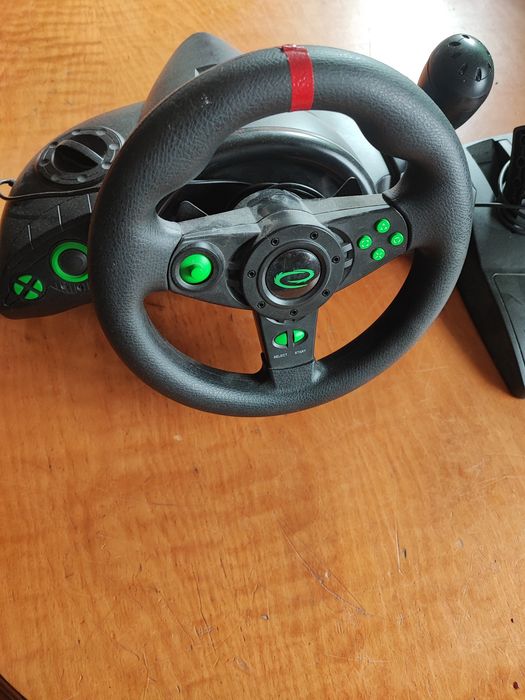 Kierowca  ESPERANZA NITRO EGW 102  z  wibracjami PC PS3 biegi pedały