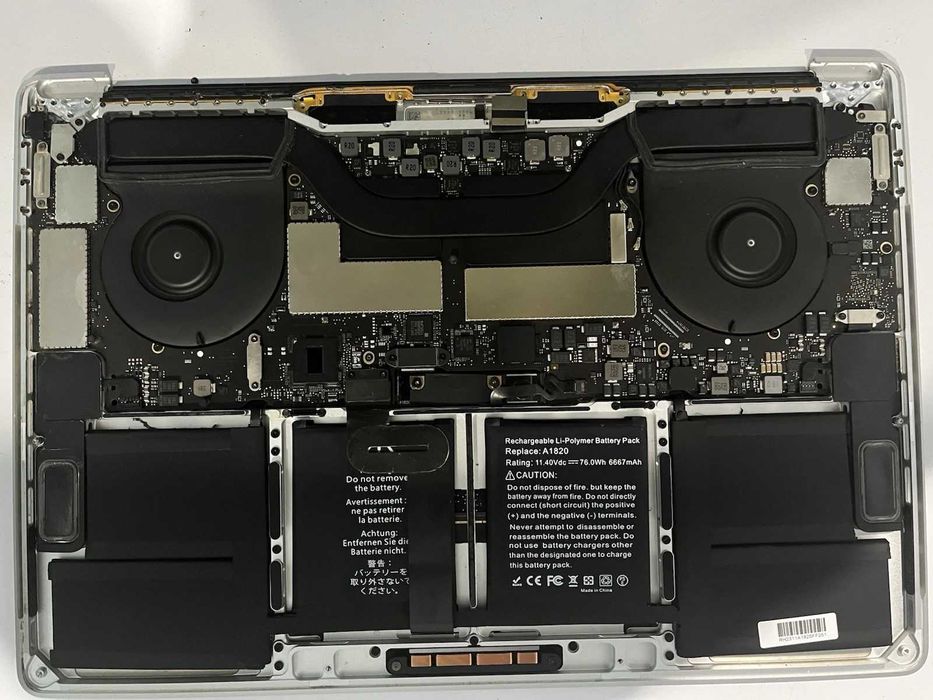 Macbook Pro 15'' 2017 Peças - Tudo em bom Estado