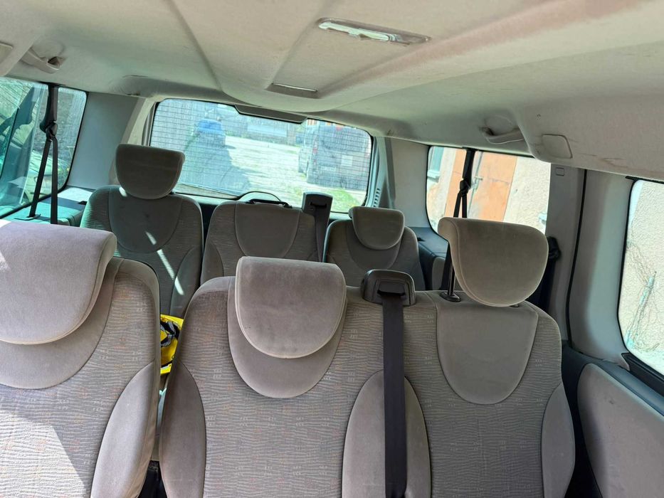 Citroën Jumpy 2.0 HDi 128 KM 8-osobowy 2011 – uszkodzony, diesel, hak/przyczepa 2000 kg