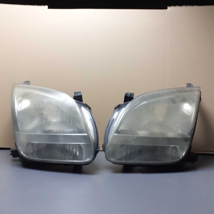 Lampy przednie Suzuki Ignis II