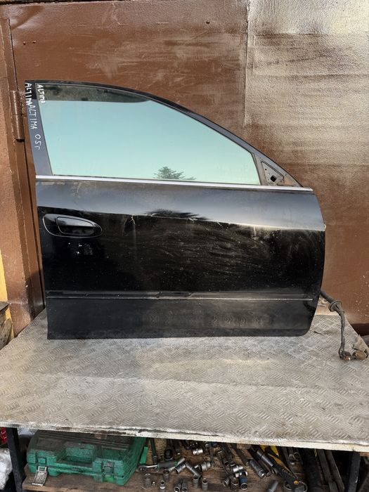 Дверь Ниссан альтима nissan altima год 2005