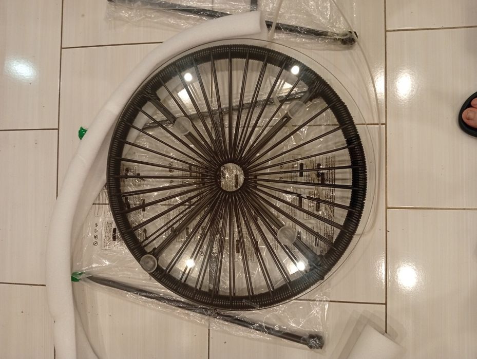 Zestaw 2 krzeseł ze stolikiem