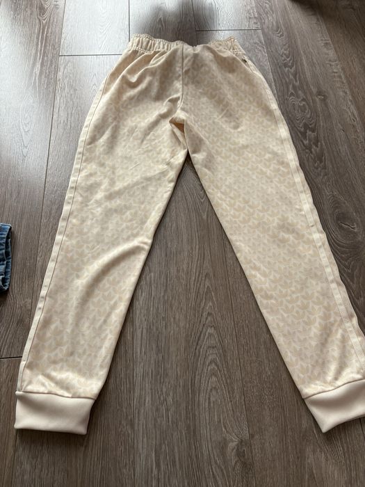 Spodnie dresowe dla dziewczynki adidas 140