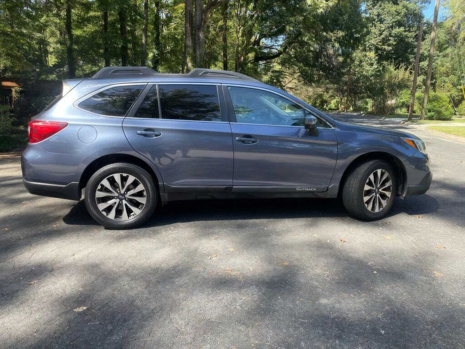 Subaru Outback 2.5i Limited      2017