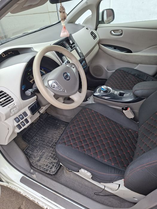 Nissan leaf 2011р