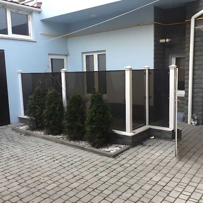 Продається 4-кімнатна квартира в центрі