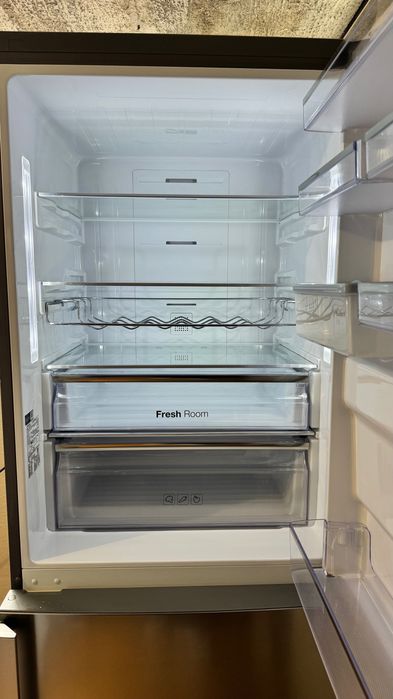 Frigorífico Combinado Samsung RL4363FBASL
432L