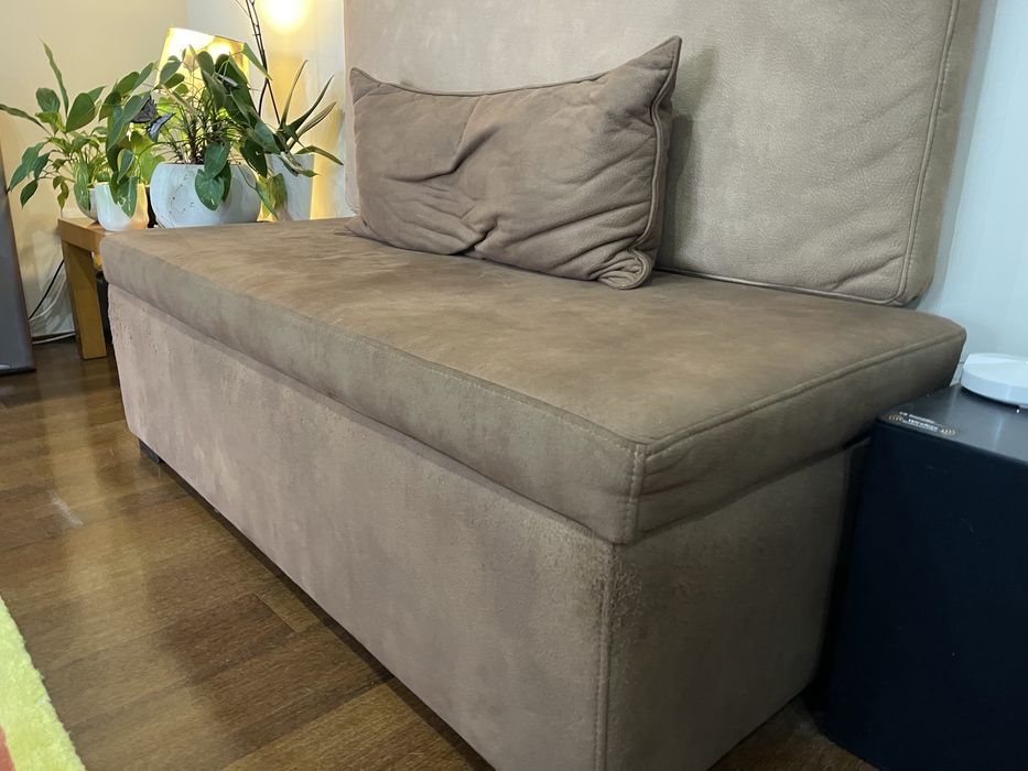 Sofa 3 lugares com chaise long e banqueta usados