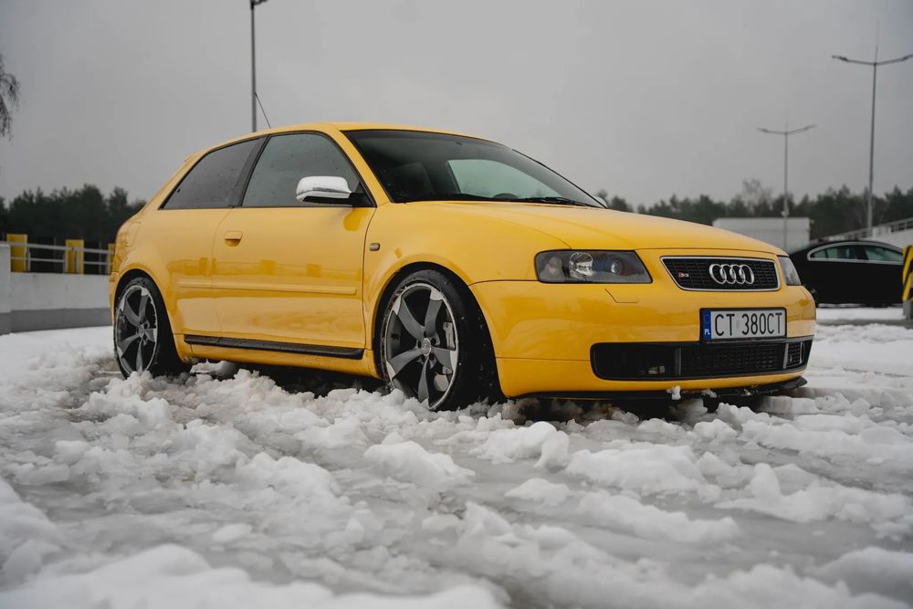 Audi S3 Audi S3 402km 497nm