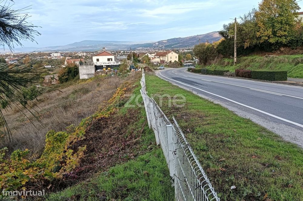 Lote de terreno para construção