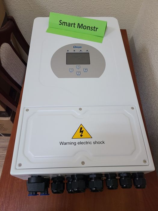 Гібридний інвертор Deye SUN-6K-SG05LP1-EU-AM2-P (6 квт)