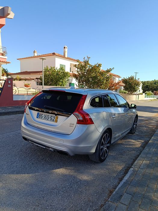 Volvo V60 D6 pluy in híbrido 285cv