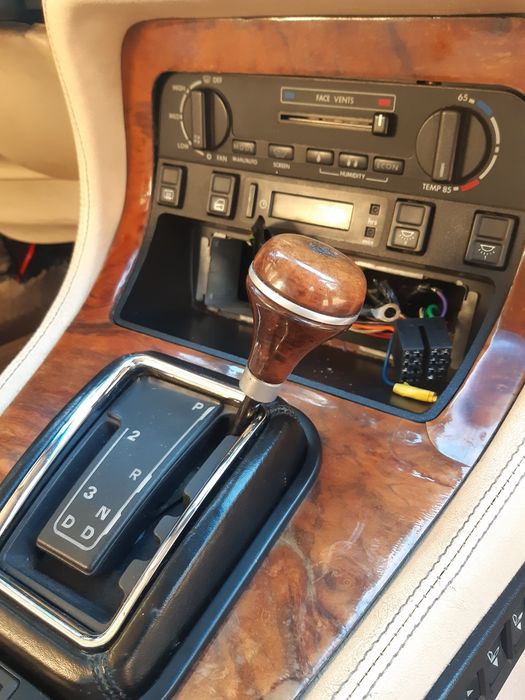 Jaguar xj40 części