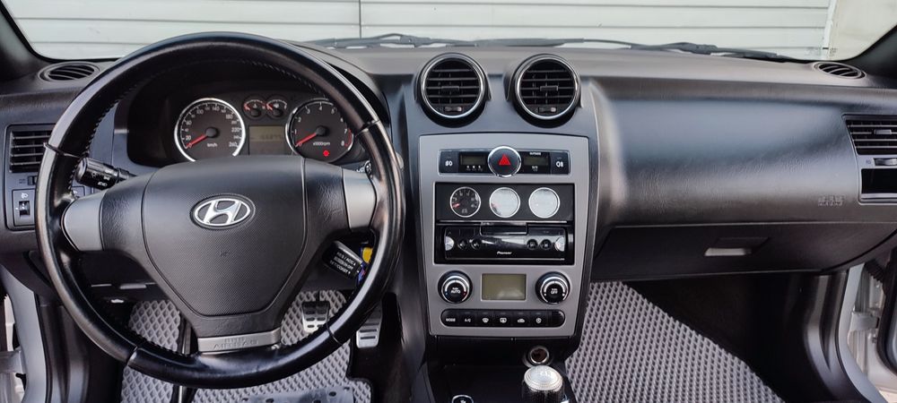Продам Hyundai Coupe FX 2007