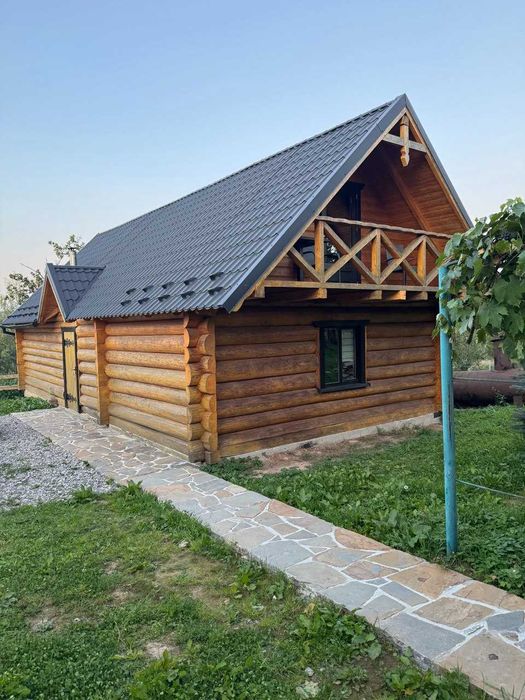 Відпочинок в Карпатах (с.Уторопи) з сауною, басейном та чаном