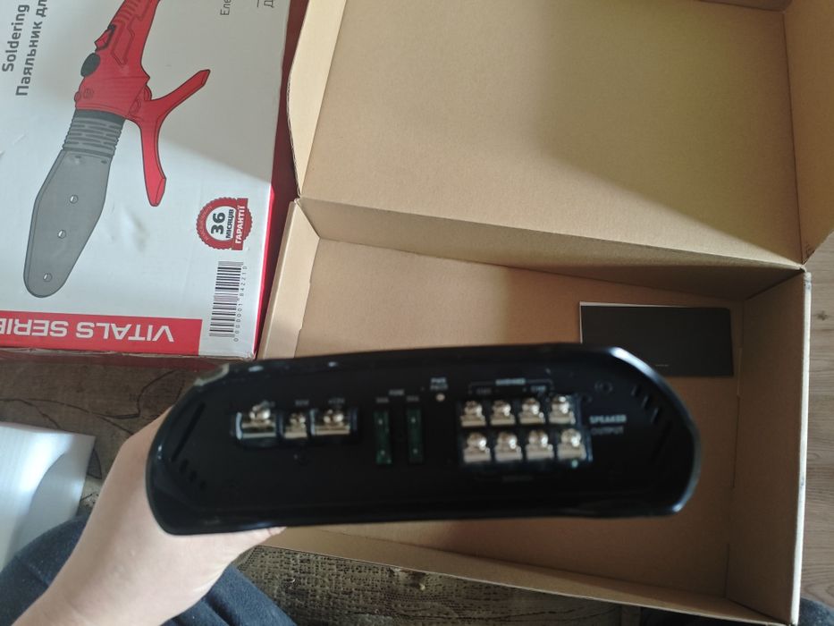 Авто усилитель JBL Concert A704